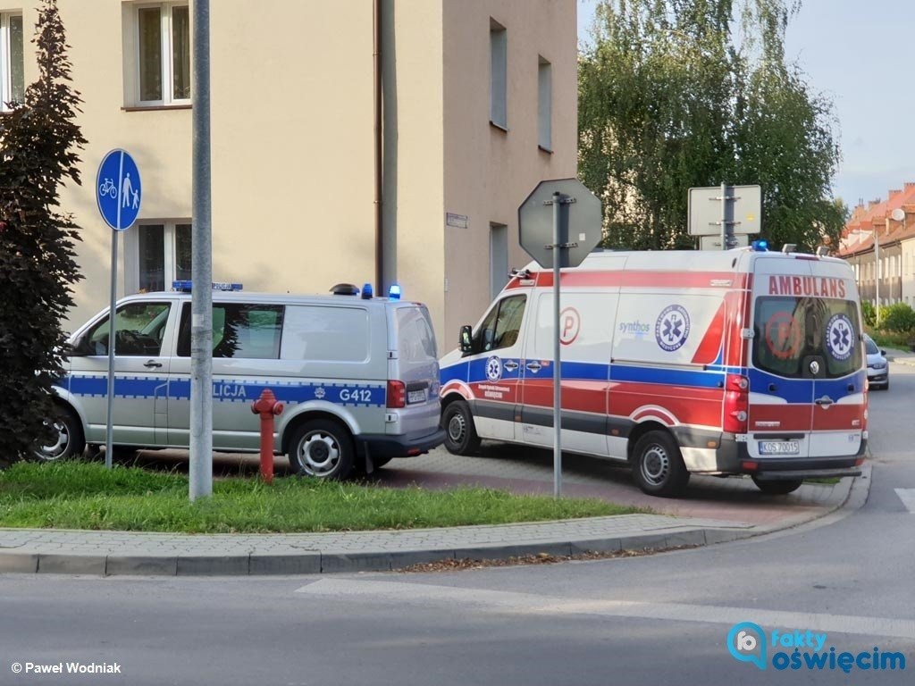 Stukała laską w podłogę, bo potrzebowała pomocy