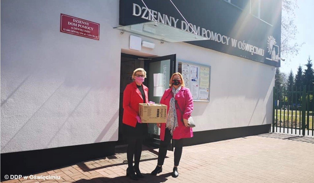 Maseczka z dostawą do domu – FOTO