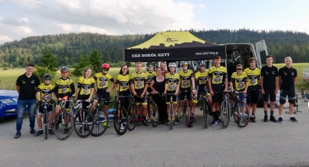 Rozpoczęli sezon kolarski