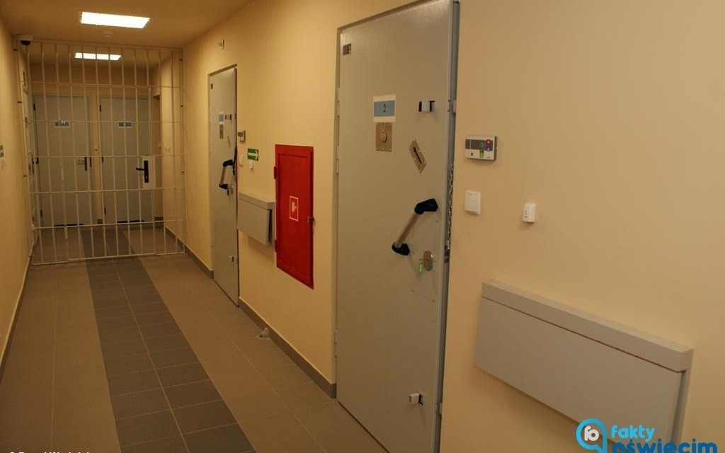 Syn znęcał się nad rodzicami. Musiał się wyprowadzić