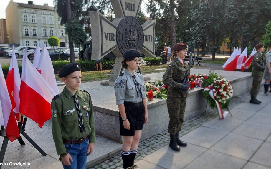 Uczcili rocznicę powstania warszawskiego – FOTO