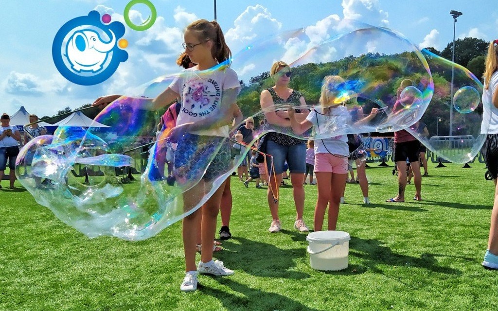 Dzień baniek mydlanych na Bulwarach