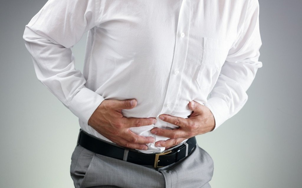 Ból brzucha – co może oznaczać, przyczyny, leczenie