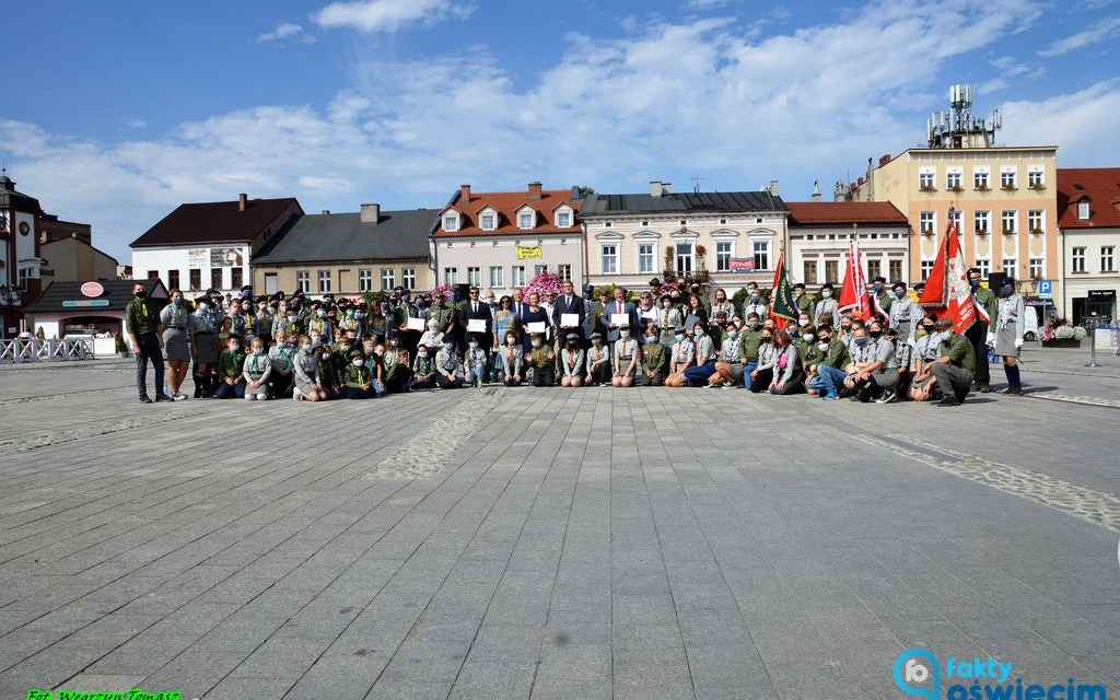Oświęcimscy druhowie mają nowy sztandar – FOTO
