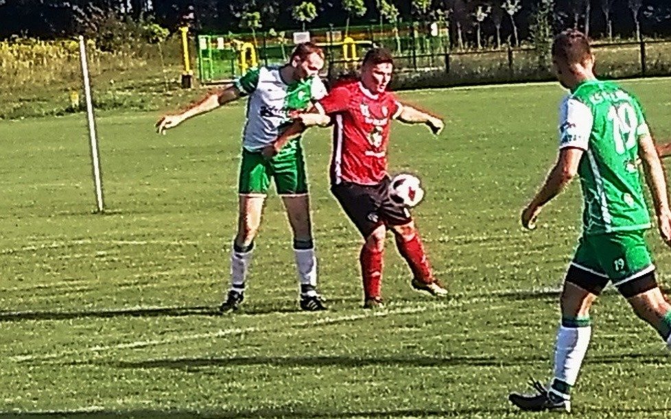 MKS Trzebinia grał przez 35 minut w dziesiątkę, lecz wygrał