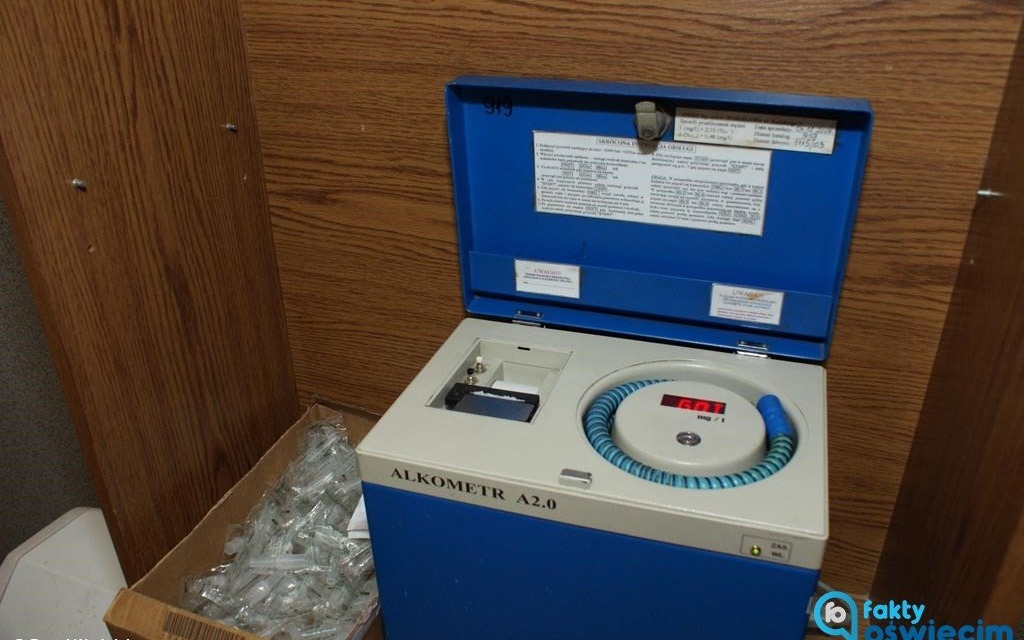 Z promilami i bez prawa jazdy za kierownicą