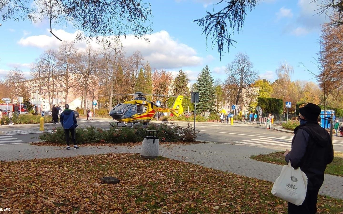 Kobietę do szpitala przewieźli strażacy – FOTO