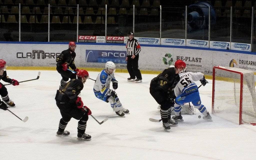 Re-Plast Unia przegrała u siebie z Comarchem Cracovią – FOTO