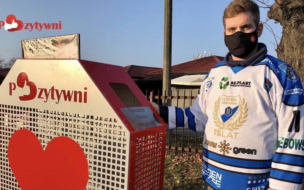 Martin Przygodzki fundatorem pojemnika na nakrętki – FILM