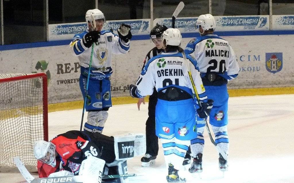 Bezproblemowe zwycięstwo Re-Plastu Unii – FOTO