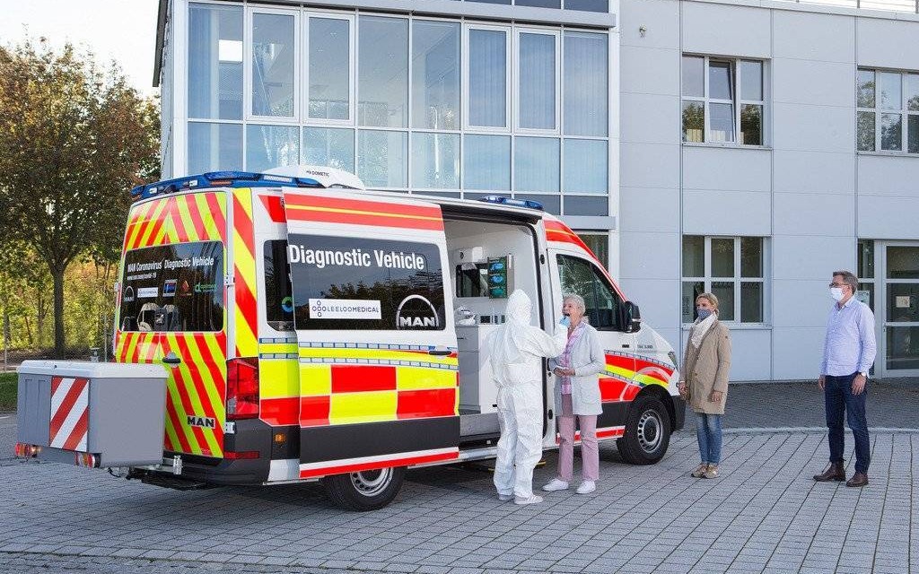 MAN TGE – pojazd diagnostyczny do wykonywania testów koronawirusa