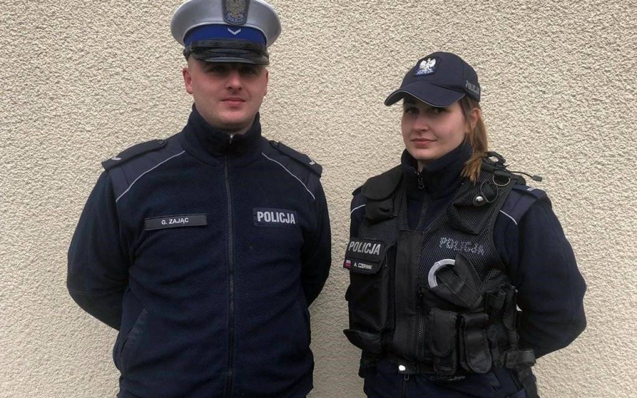 To policyjna para ratowała 16-latka rannego w wypadku