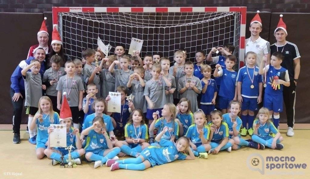 Żacy trzech klubów wzięły udział w Turnieju Mikołajkowym