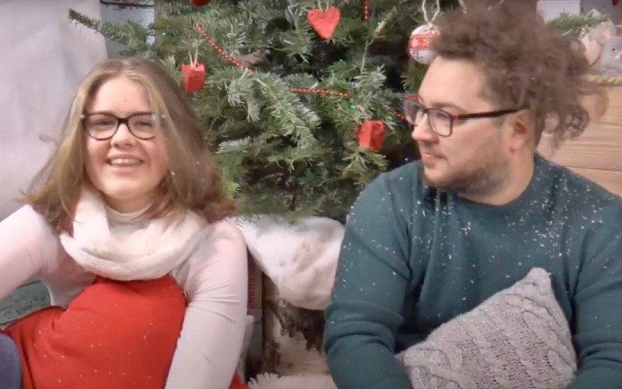 Dzięki Julce i Tomkowi w święta „Pada śnieg” – FILM