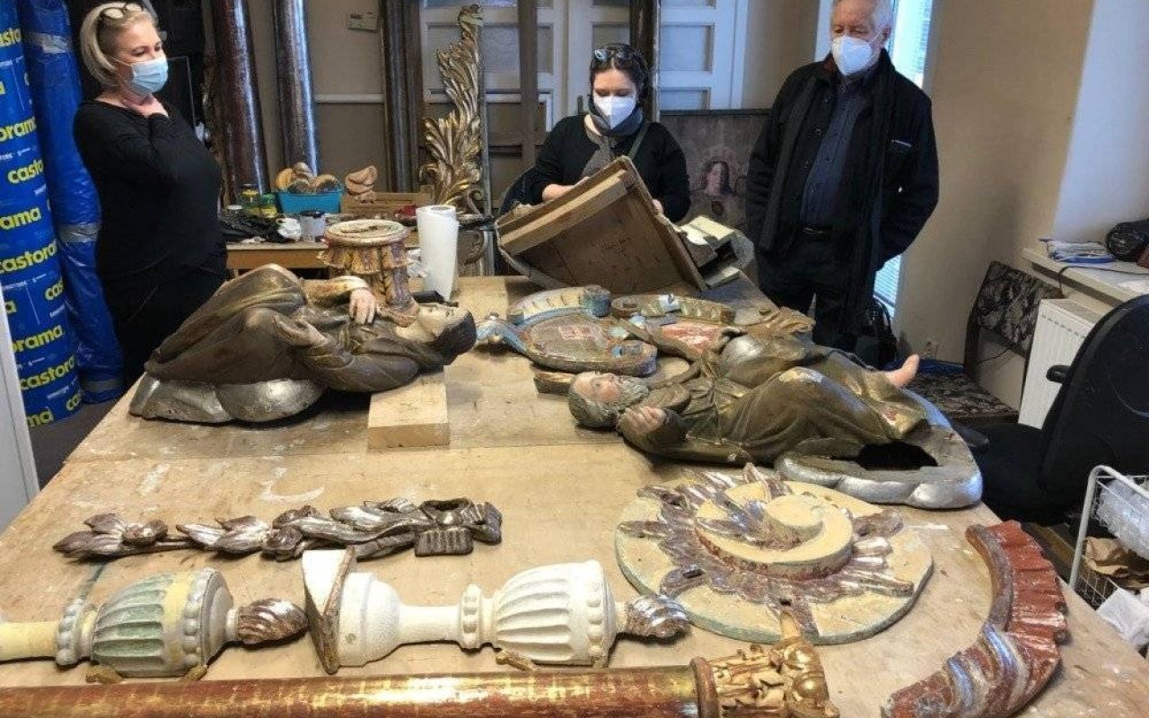 Późnobarokowe ołtarze kościoła w Grojcu w renowacji – FOTO