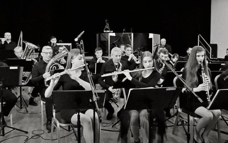 Koncert zatorskiej orkiestry online – FILM