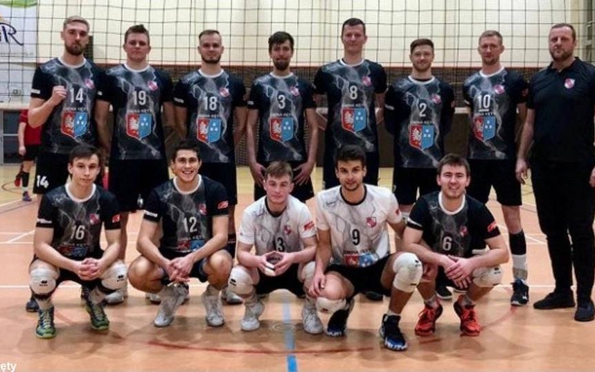 Siatkarze i siatkarki wracają na parkiet