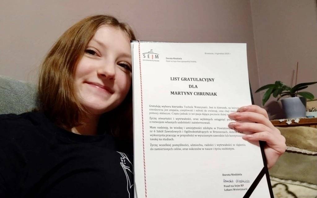 Listy gratulacyjne dla przyszłych weterynarzy – FOTO