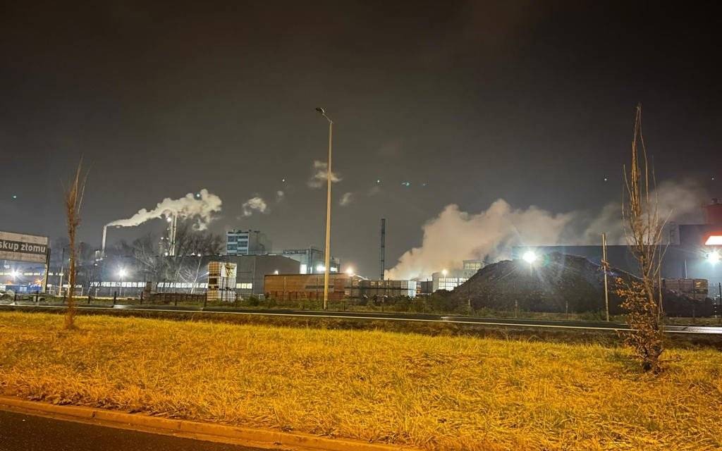 Akcja gaśnicza w Synthosie zakończona po 10 godzinach – FILMY, FOTO