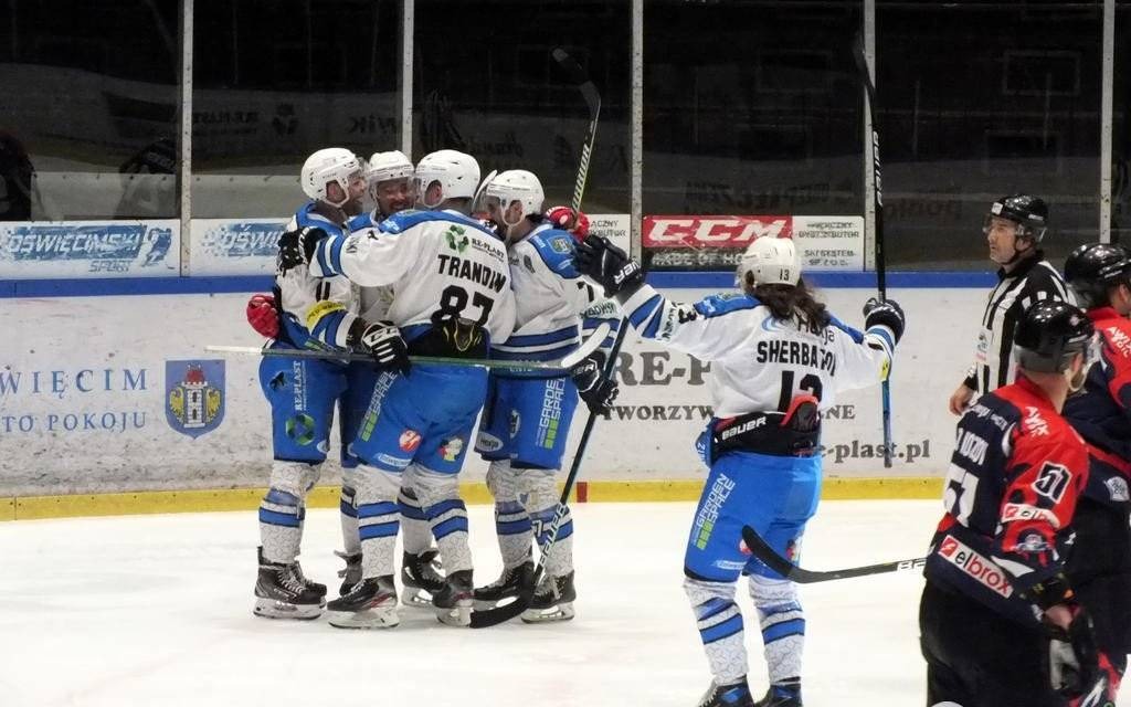 Biało-niebiescy pokonali ekipę z Torunia – FOTO
