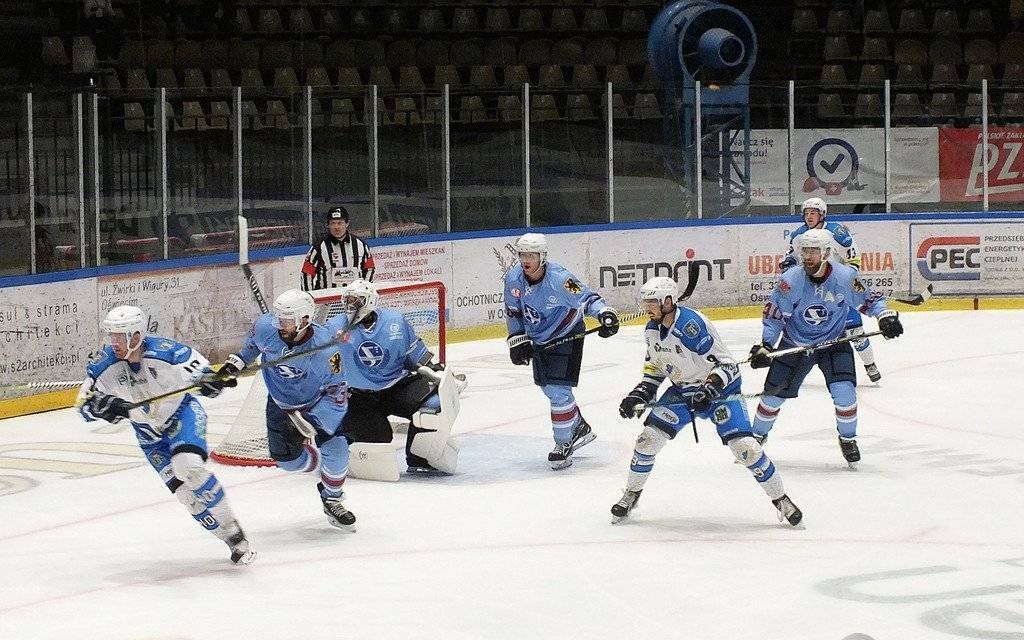 Tym razem Re-Plast Unia wygrała z drużyną z dołu tabeli. Styl gry nie zachwycił wielu