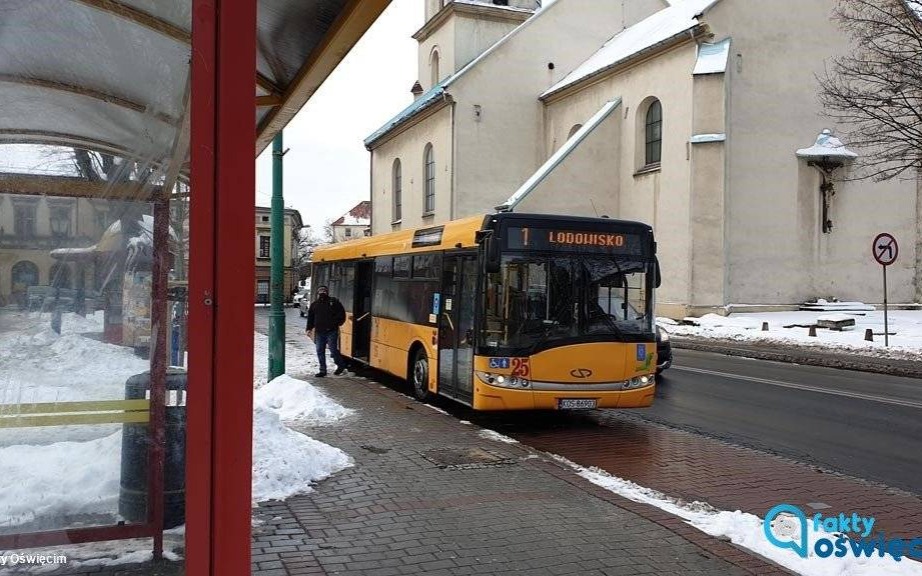 Ledowe wyświetlacze na czterech przystankach autobusowych