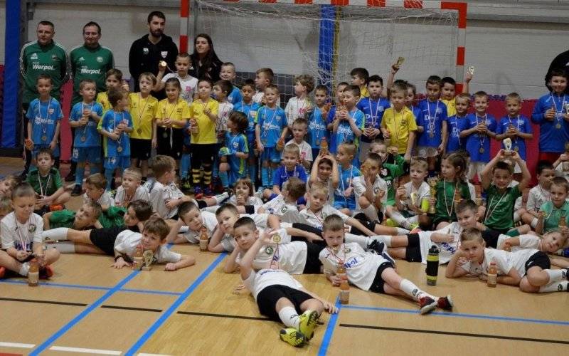 Skrzaty rywalizowały w turnieju w Kozach – FOTO