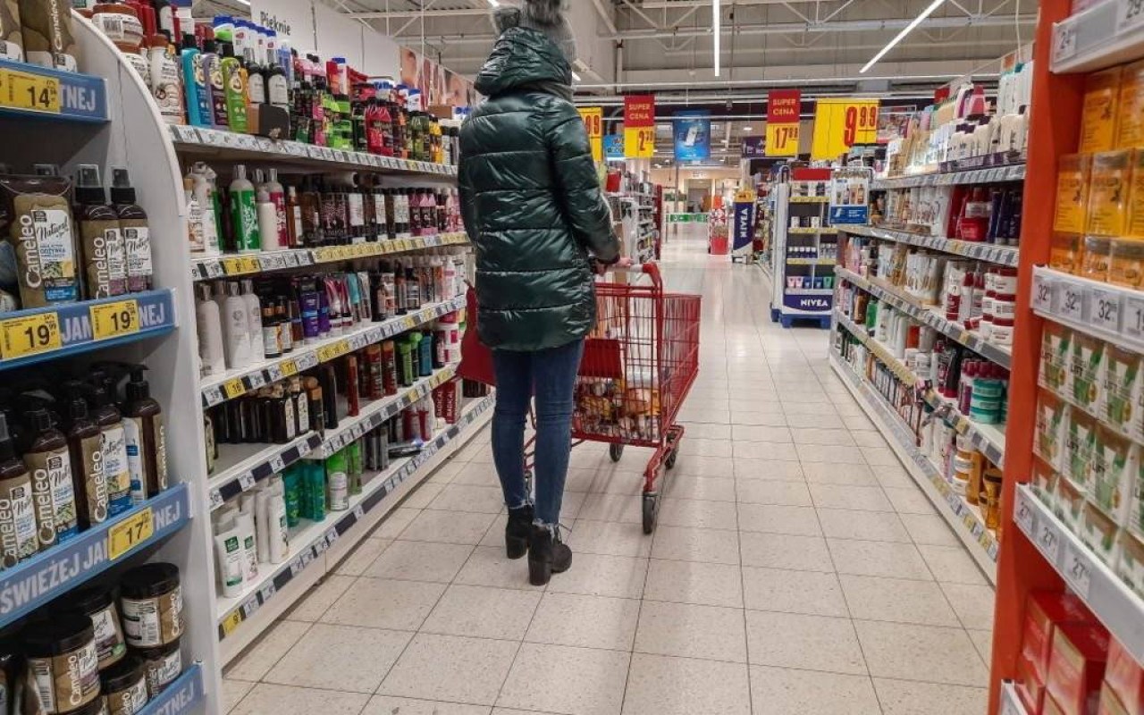 W niedzielę sklepy otwarte