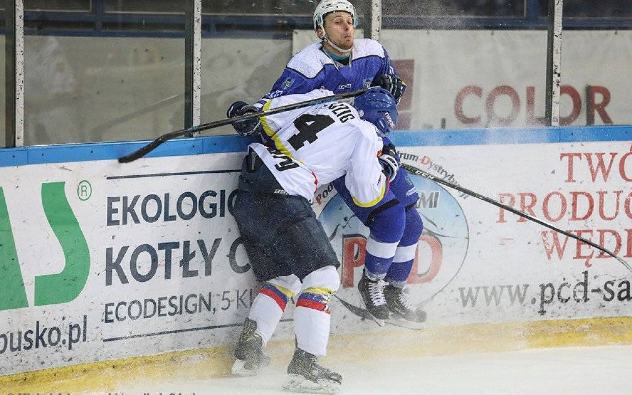 Mecze Re-Plastu Unii dwa razy zakończyły się rzutami karnymi