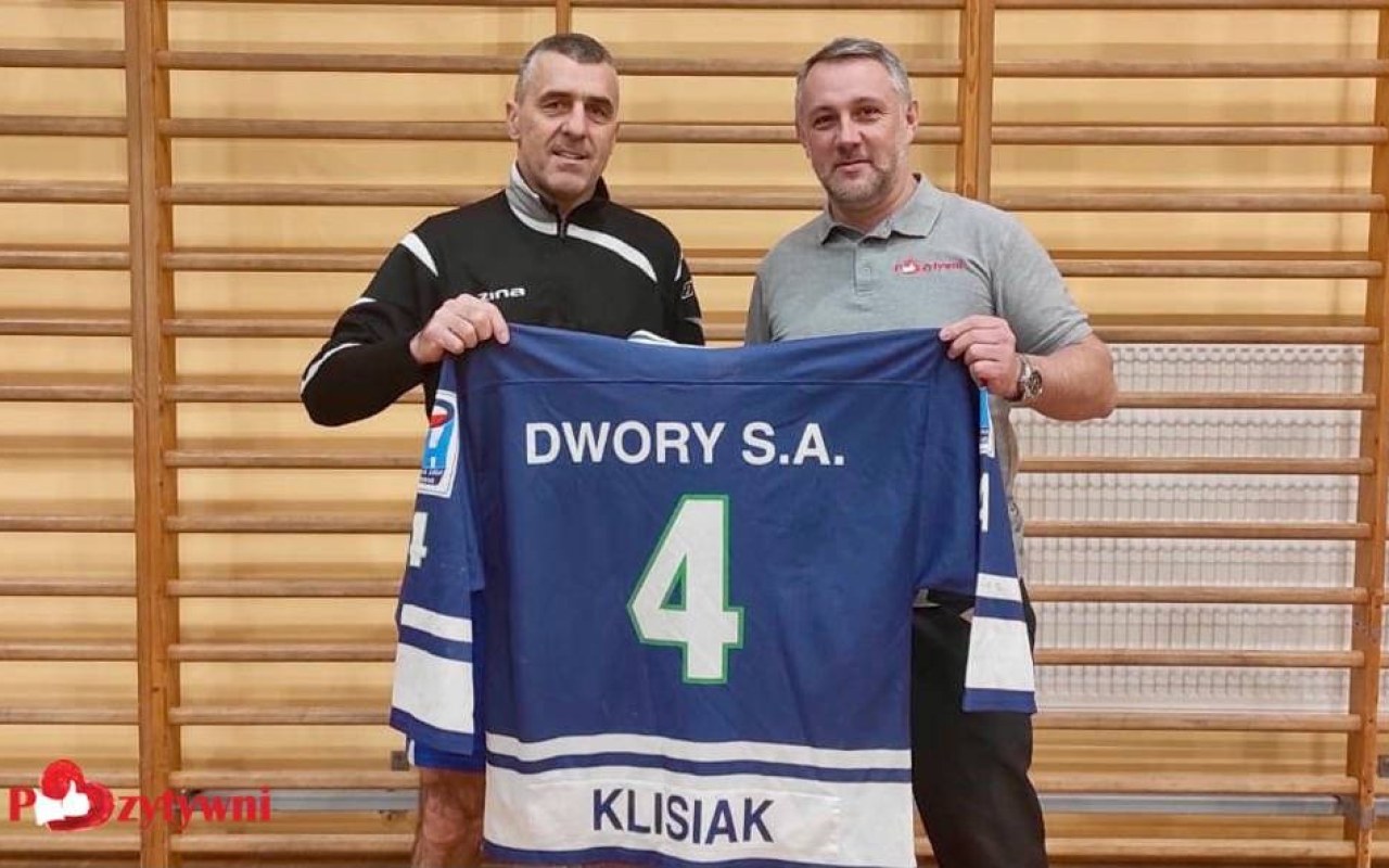 Zdobądź historyczną koszulkę hokejową