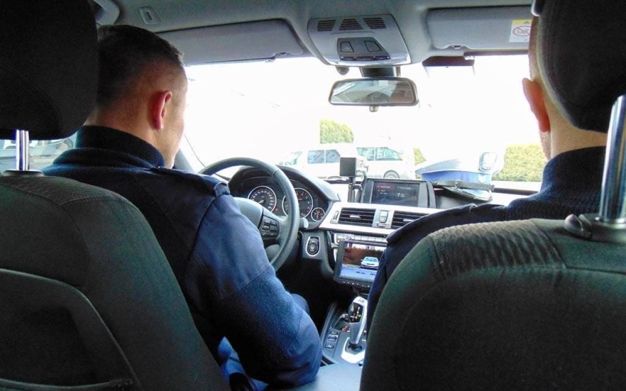 Zajechali drogę pijanemu kierowcy