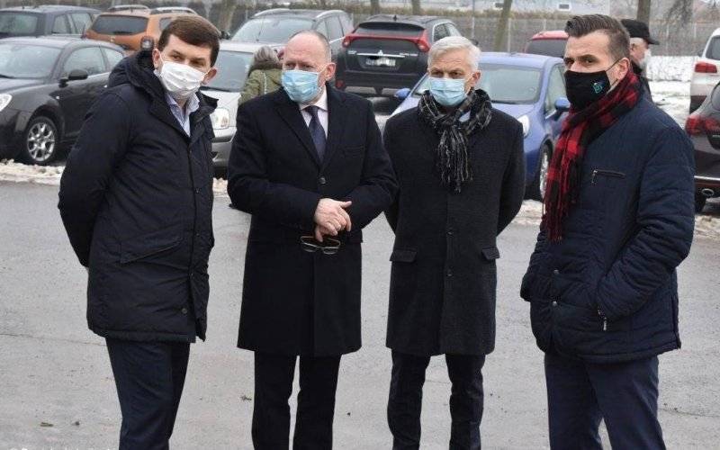 Gospodarska wizyta wojewody i posłów w szpitalu