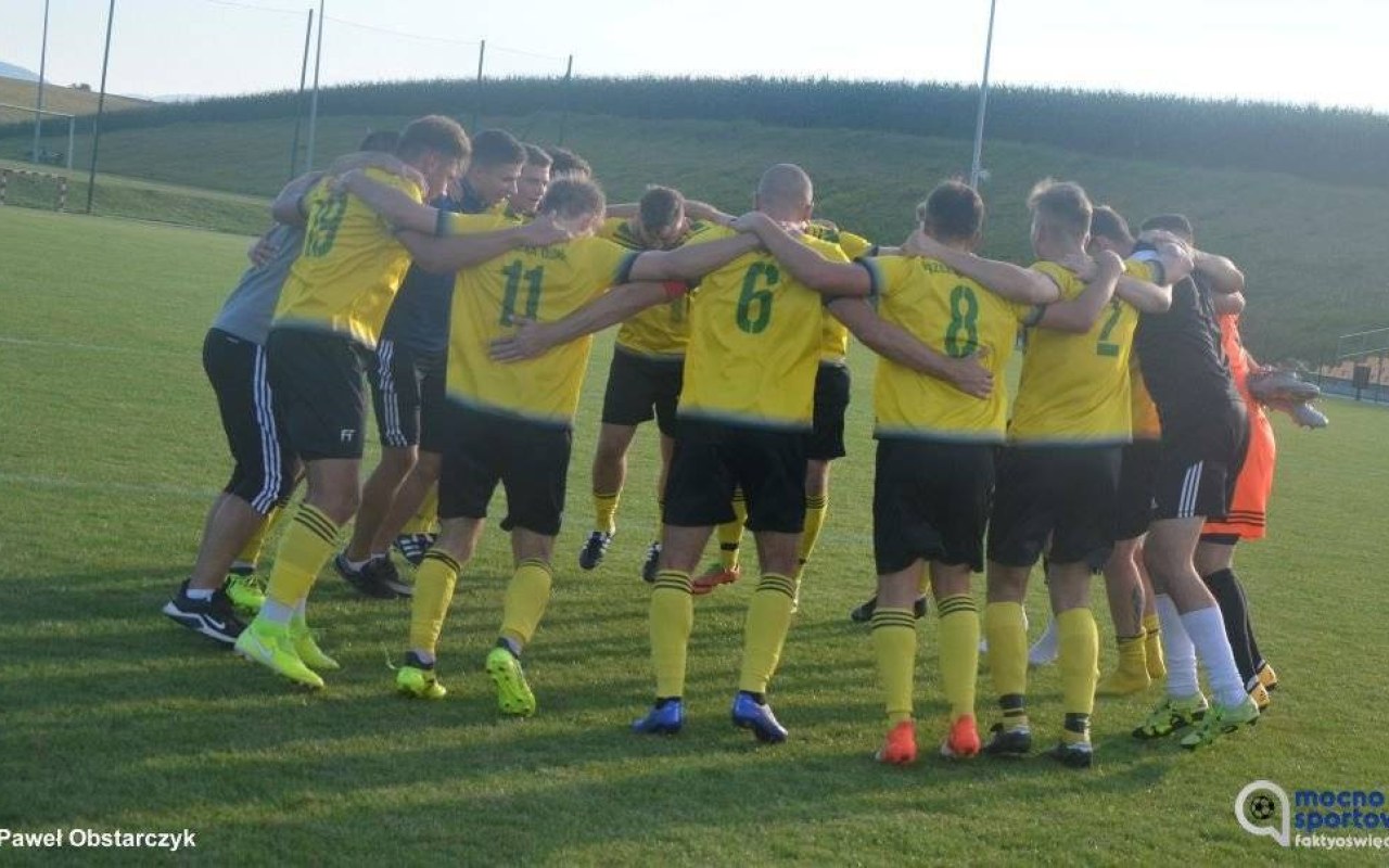 Zarząd Brzeziny Osiek zaprasza do Klubu 100