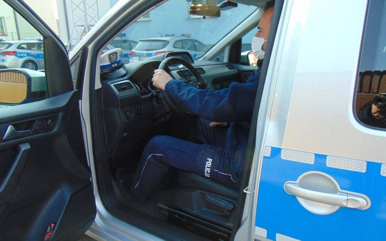 Volkswagen caddy na drogach powiatu – FOTO