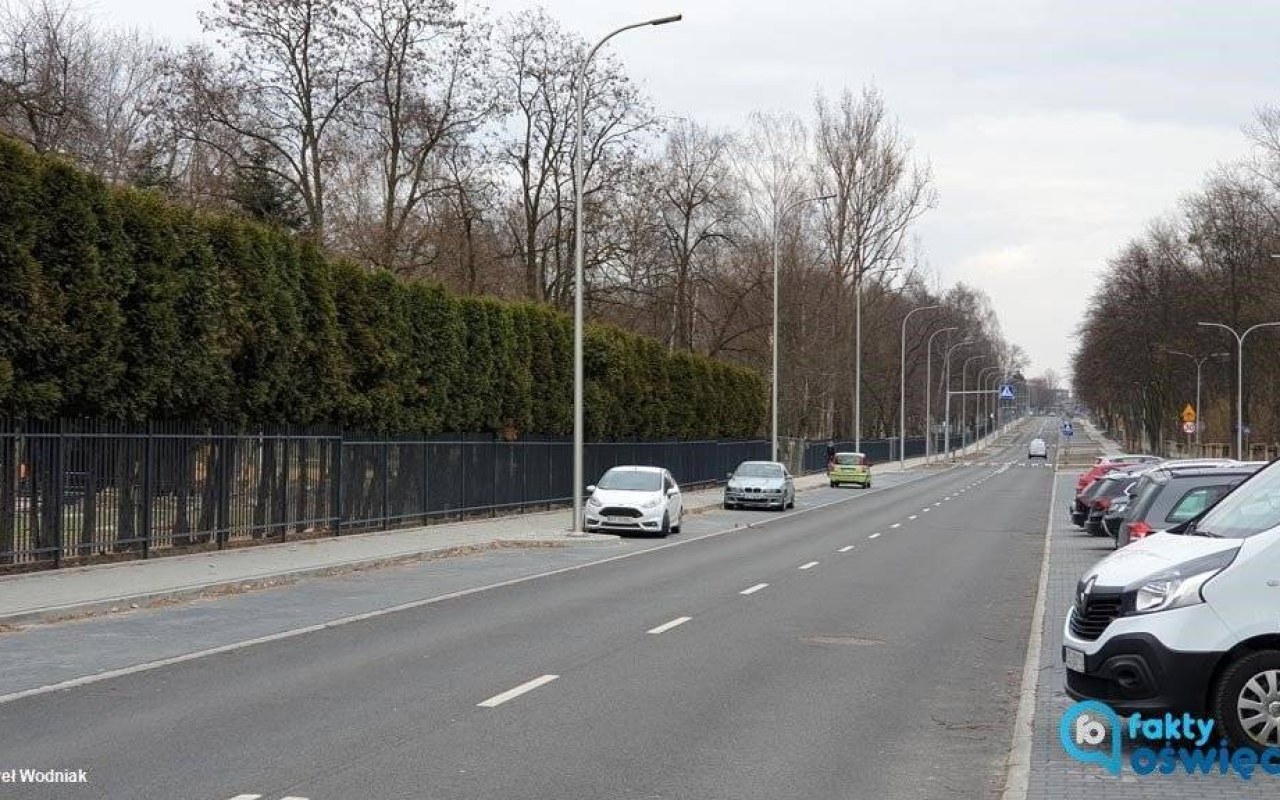 Prąd do latarni i tablic świetlnych jeszcze w tym tygodniu? – FOTO