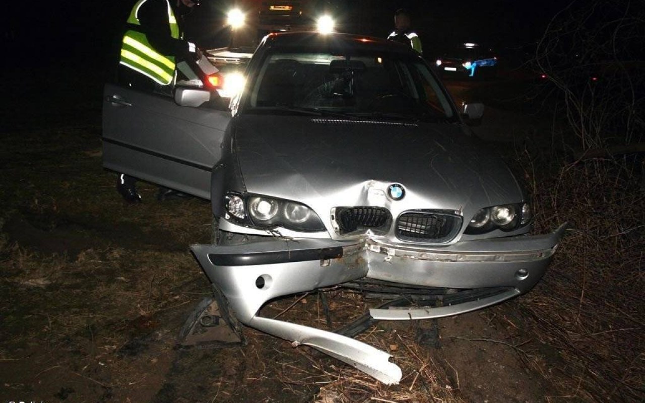 20-latek uciekał przed policjantami z drogówki- FOTO