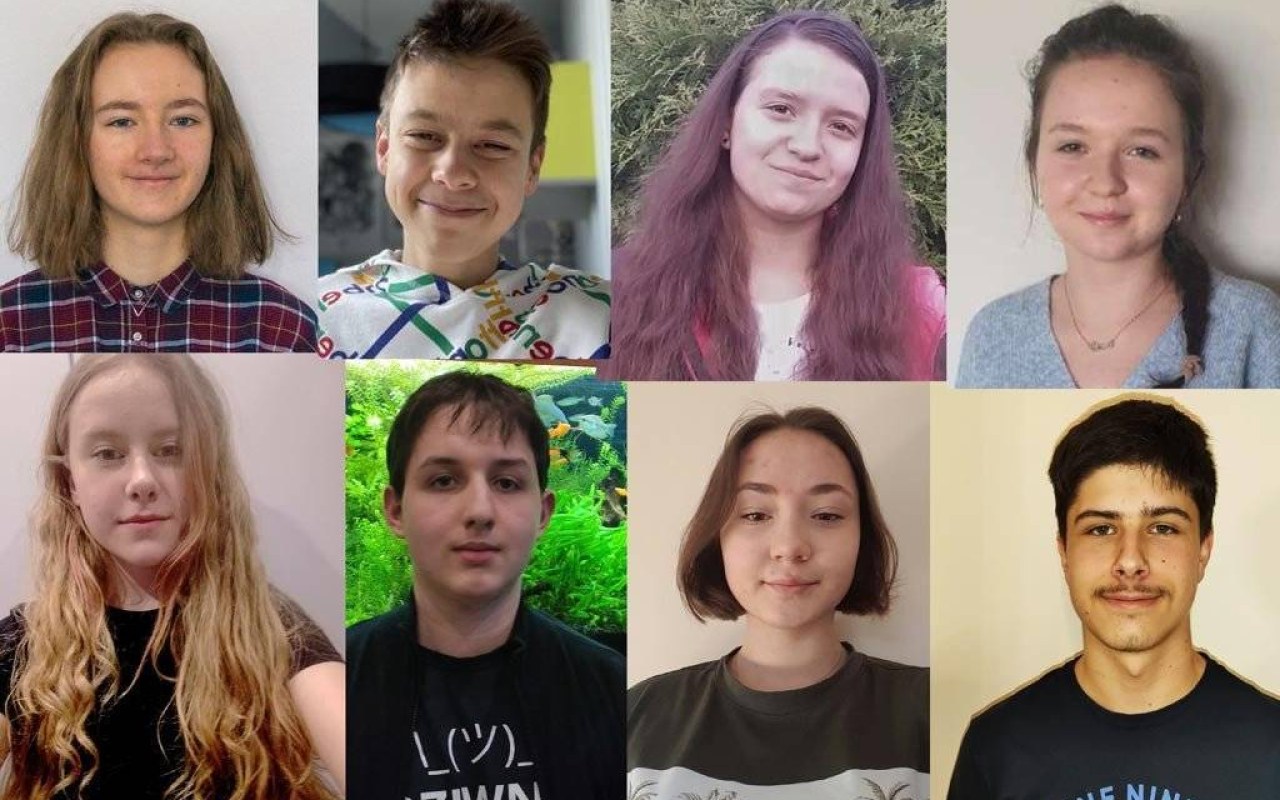 Zwolnieni z teorii uczniowie pomagają mieszkańcom domu dziecka