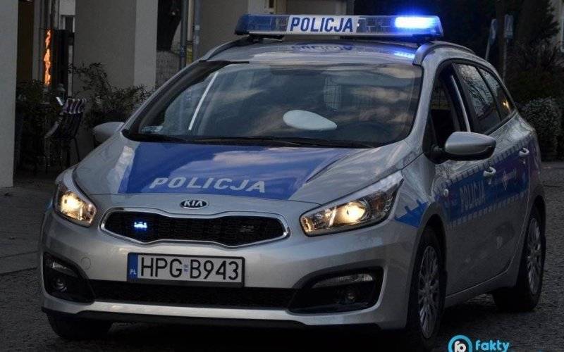 Zawyją sygnały policyjnych radiowozów