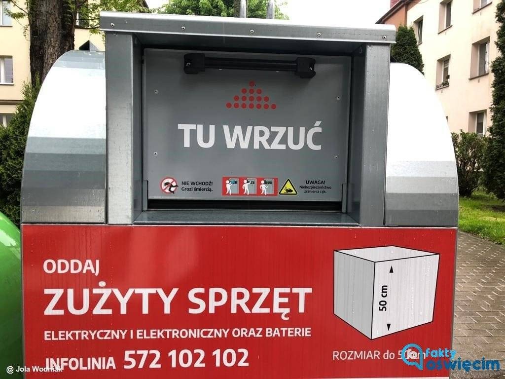 Osiem pojemników na elektrograty w Oświęcimiu – FOTO