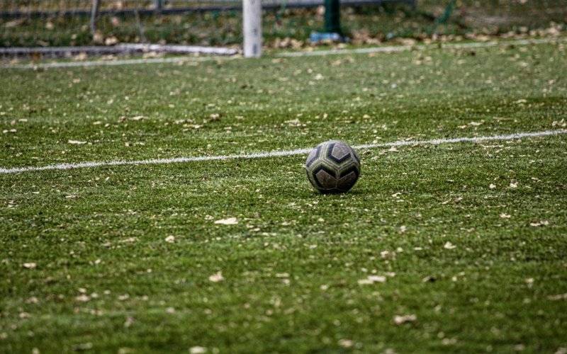 Przerwali mecz w Łękach