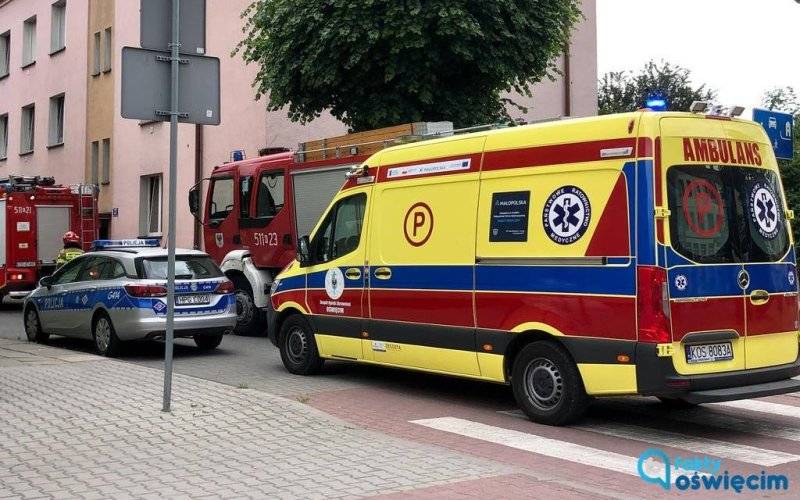 Zasłabła w mieszkaniu. Interweniowały służby – FOTO