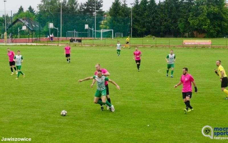 LKS Jawiszowice przegrał u siebie z Orłem – FOTO