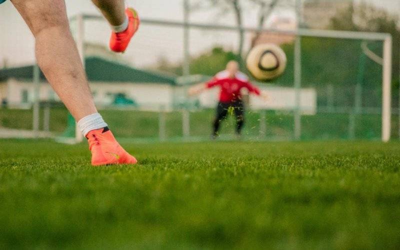 Piłkarska środa w Faktach Oświęcim – TABELE