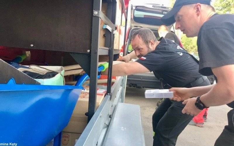 Ruszyli z pomocą mieszkańcom Nowej Białej – FILMY, FOTO