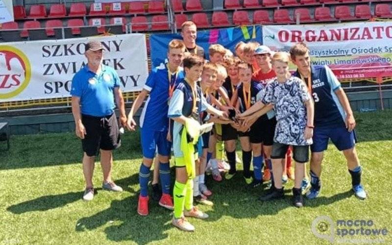 Piłkarze z ósemki najlepsi w województwie – FOTO