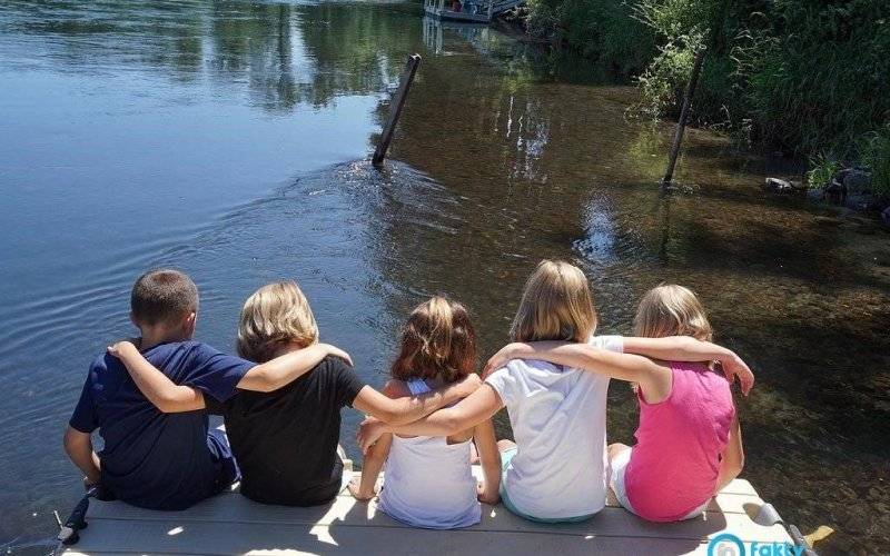 Jak bezpiecznie wypoczywać nad wodą, czyli #NajważniejszeWrócić – FILM