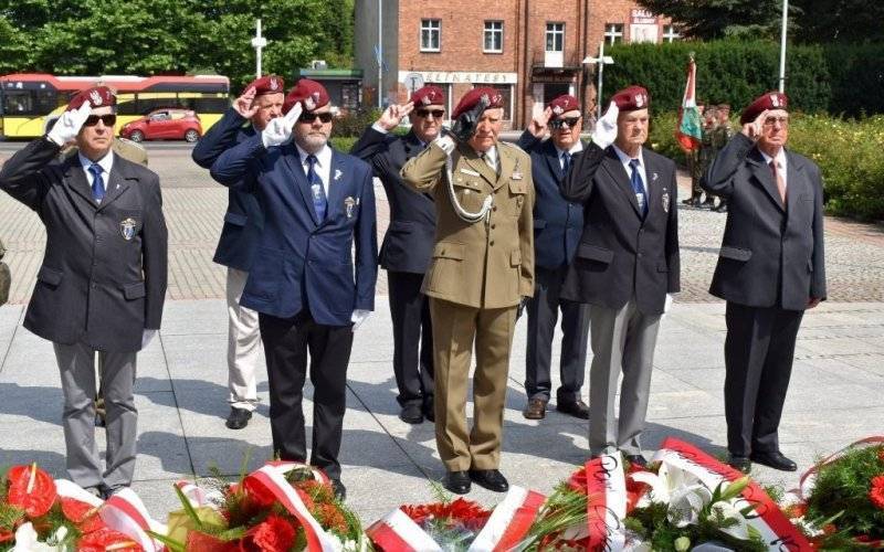 Święto żołnierzy i rocznica Cudu nad Wisłą – FOTO