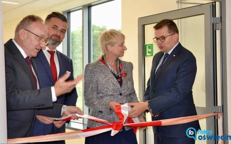 Przewiązki połączyły trzy szpitalne budynki – FILM, FOTO