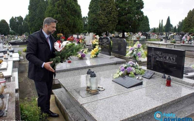 Hołd dla westerplatczyka w Oświęcimiu – FOTO