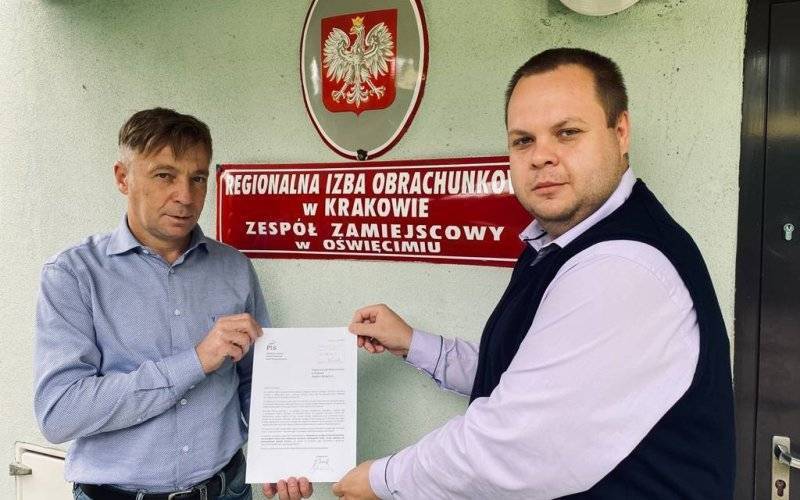Radni PiS donoszą na prezydenta Oświęcimia do RIO